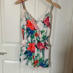 NWOT White Floral Bebe Romper Size XS